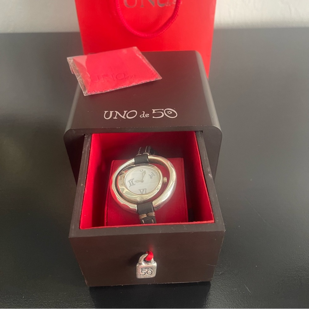 Uno de 50 Watch Silver with Wooden Box Cleaning Pouch and Bag.